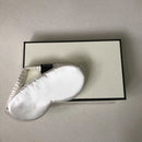 1 Eyemask, 1 Headband, 2 scrunches, 2 hair band