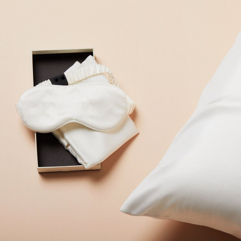 2 Pieces Set Natural Silk Sleeping Pillowcase Set with Eyemask 22 momme (White)