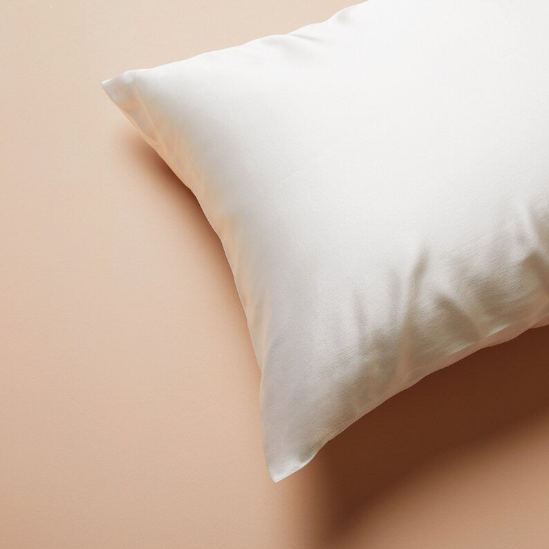 2 Pieces Set Natural Silk Sleeping Pillowcase Set with Eyemask 22 momme (White)